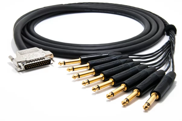 [B-Stock] enoaudio Mogami 2932 8 Multicore Analog Kabel Breakout | Gold D-Sub 25 - Neutrik 6,3mm TS klinke | HiFi
